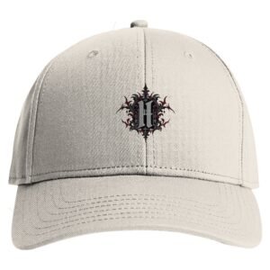 Gorra baseball Prime Hell Ecru Dominion, base crudo con bordado violeta, burdeos y dos tonos de gris.